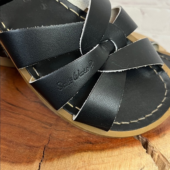 Saltwater Original Black Leather Sandals - Picture 6 of 9